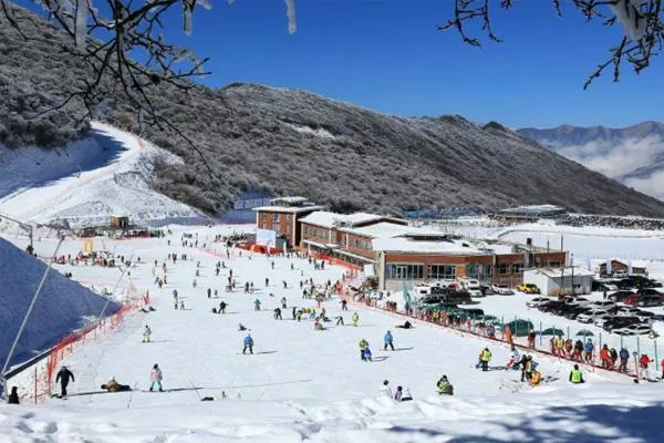 2021-2022九鼎山太子嶺滑雪場(chǎng)開(kāi)放時(shí)間及門票優(yōu)惠