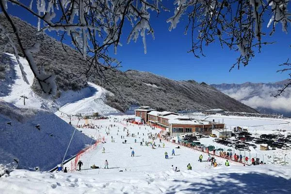 2021九鼎山太子嶺滑雪場(chǎng)開(kāi)放時(shí)間 太子嶺滑雪場(chǎng)滑雪價(jià)格